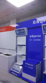 0114 臨沂展柜制作廠家,服裝鞋帽柜,烤漆貨架 山東臨沂魯藝商業(yè)展示設(shè)計制作工廠 上海